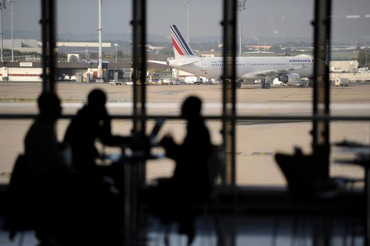 Une panne informatique à l’aéroport d’Orly liée à... Windows 3.1 48074710