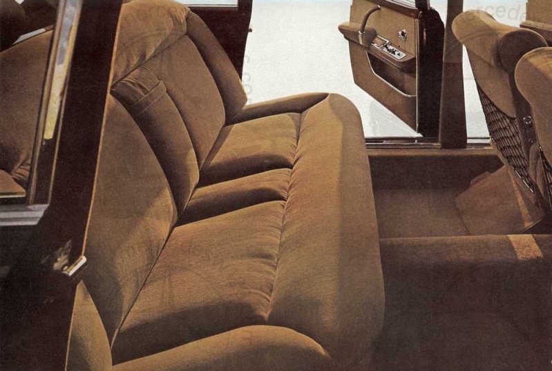 Catalogue de 1965 sur la Mercedes 600 W100 Merced16