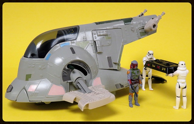 PROJECT OUTSIDE THE BOX - Star Wars Vehicles, Playsets, Mini Rigs & other boxed products  - Page 6 Slave_10