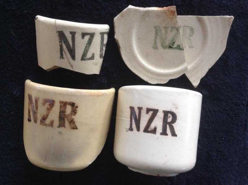 NZR shards: Ambrico NZR railway cups 1939-43 Amb410