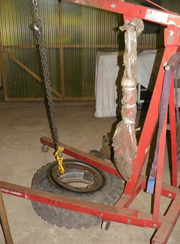 Méthode de démontage des pneus sur jante de combat dodge WC P1160310