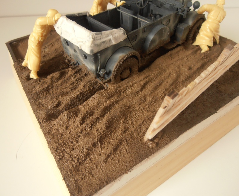 Horch kfz 15 " La panne " ( italeri, 1/35eme ) - Page 5 P4030514