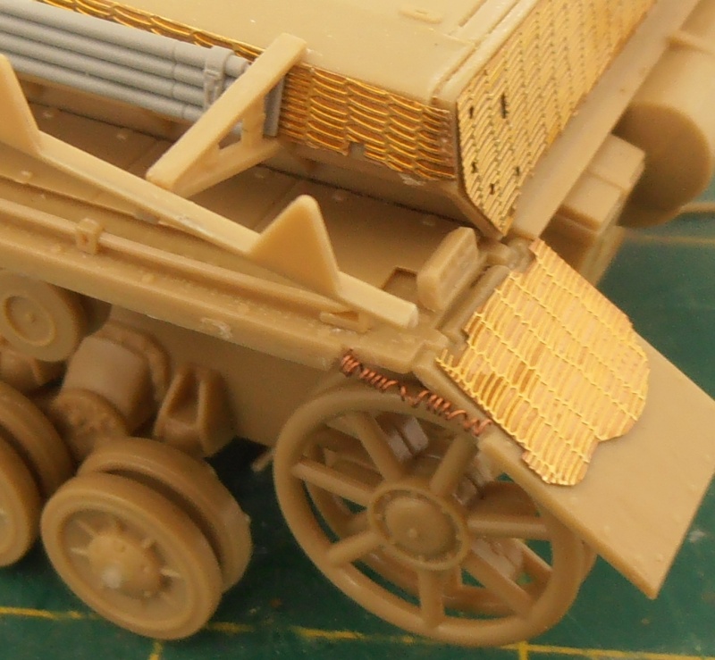 Stug IV Ausf.G (Italeri au 1/35eme) - Page 2 P4170711