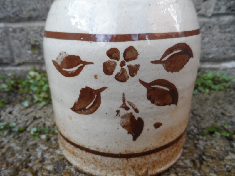 Studio lidded jar with M mark - Nicholas Mosse, Ireland Sam_6310