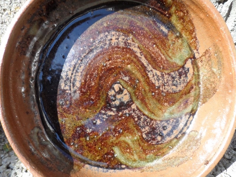 Tenmoku glazed bowl - signature on the back Sam_6415