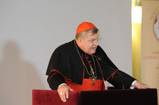 Le Cardinal Burke appelle les Catholiques à témoigner de l'intégralité de leur Foi ! Burke_12