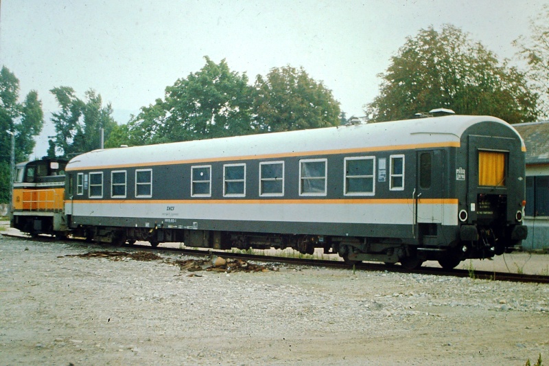 Identification voiture spéciale. Sncf-v10