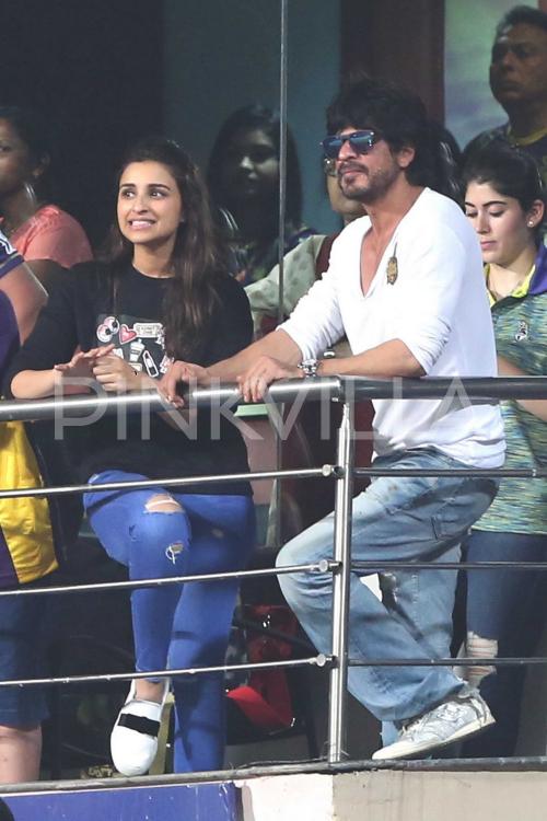 SRK et Parineeti Chopra Profitent de conversations franches  Srkpar10