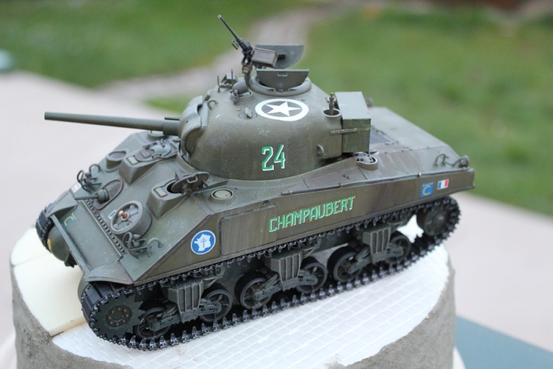 CHAMPAUBERT 1/35 M4A2 TASCA - Page 5 Img_0513