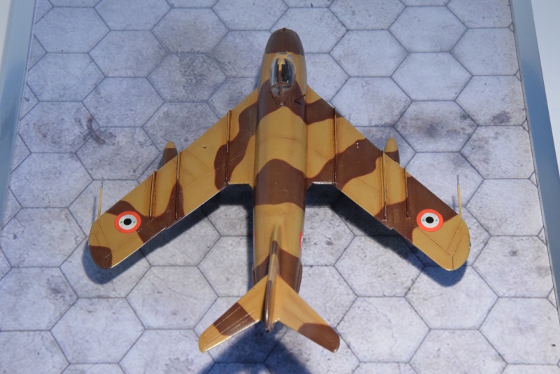 MiG-17F "Fresco C" - 1/72 - AZ Model 09011