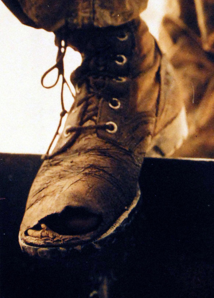 Le laçage des Jungle boots Lieute10