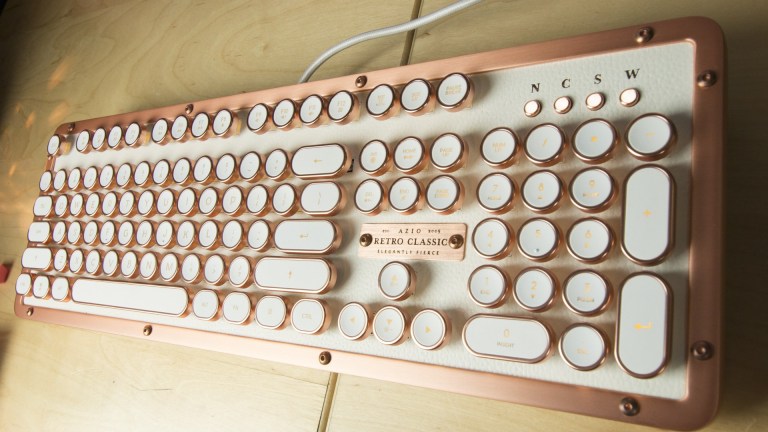 Recherche clavier mécanique Azio-c10