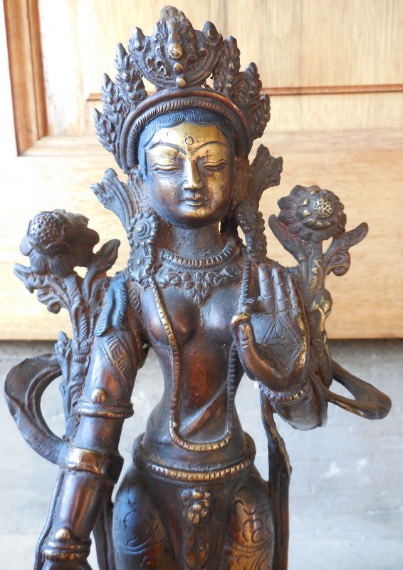 bouddha en bronze  divinité  Dscn1620