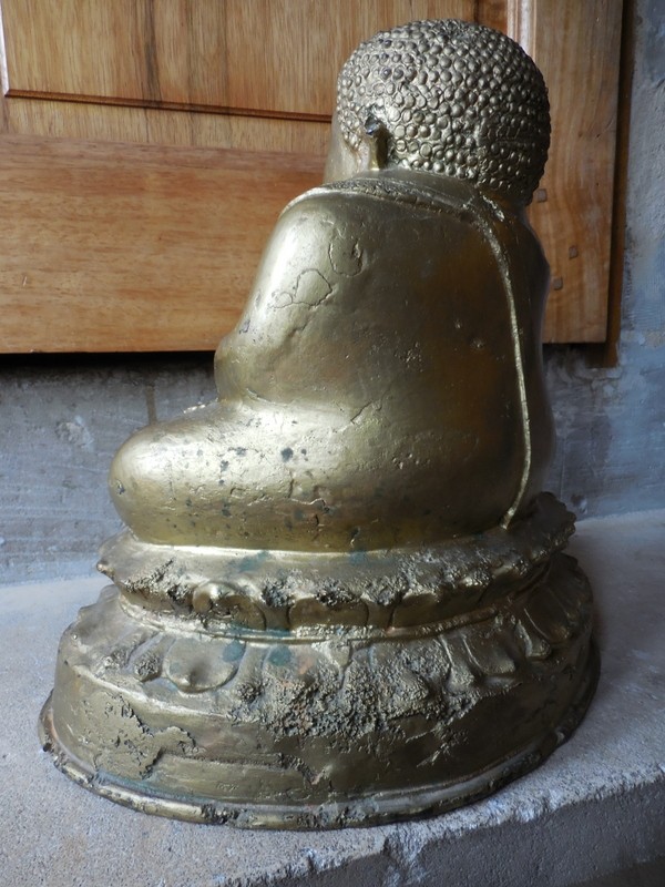 bouddha en bronze Dscn1710