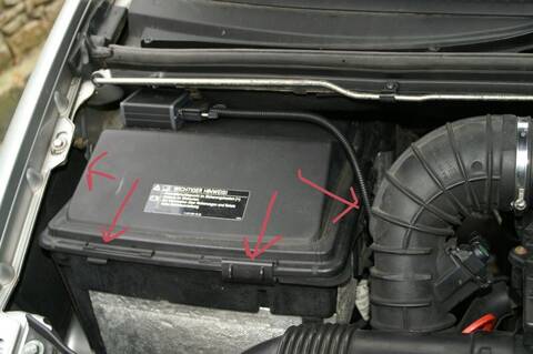 Borne positive déportée et problème batterie Vito MP 112 CDI 2003
