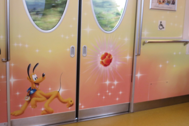 Tokyo DisneySea 15th Anniversary: "the Year or Wishes" Img_5421