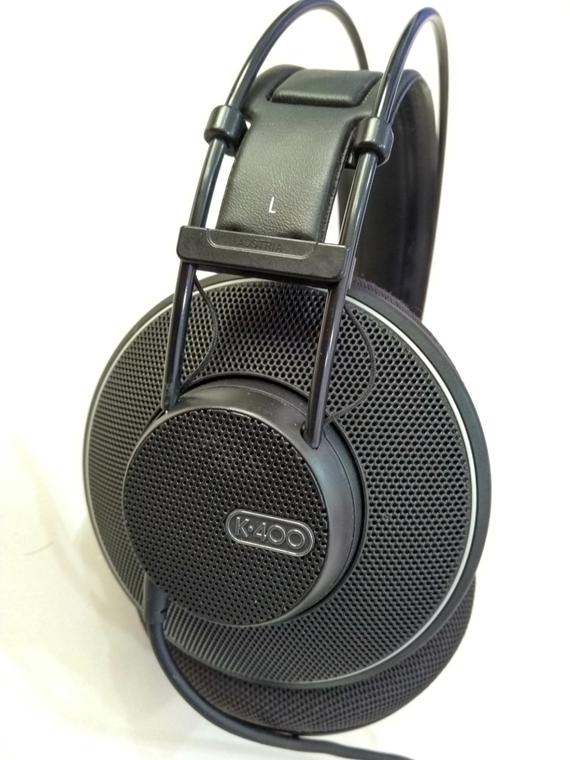 AKG K-400 Classic Recording Studio Headphones Img_2062