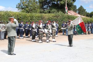 L'armée de Madagascar. - Page 3 Madaca10