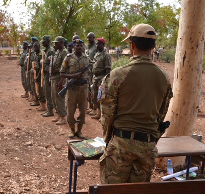 Armée Malienne / Armed and Security Forces of Mali - Page 13 3333