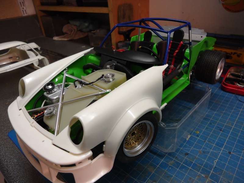 [TAMIYA] PORSCHE RSR 934 encore une vieillerie ... 1/12me Réf 12020 Dsc02420