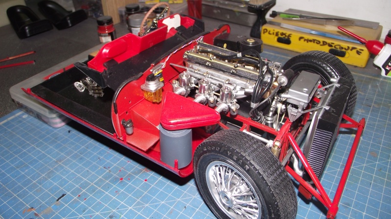  La Jaguar Type E Résurrection d'un vieux kit MONOGRAM Dscf2413