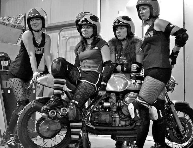 BIKES and GIRLS (sujet unique) - Page 8 Roller10