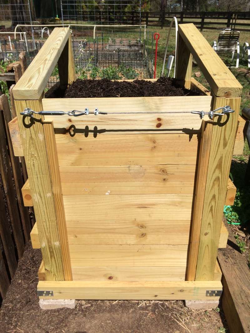 WANTED: Pictures of Compost Bins Compos14