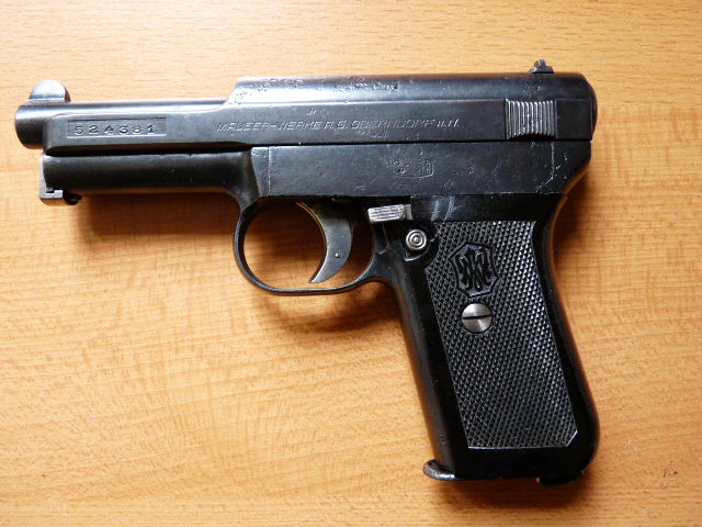 Valeur d'un pistolet Mauser modèle 1934  P1040512