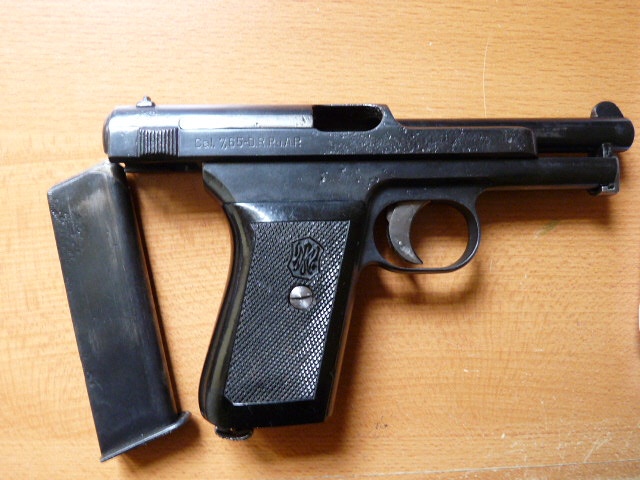 Valeur d'un pistolet Mauser modèle 1934  P1040513