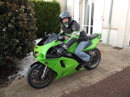 y'a t'il des motards sur le FOFO??? - Page 15 Zx7r10