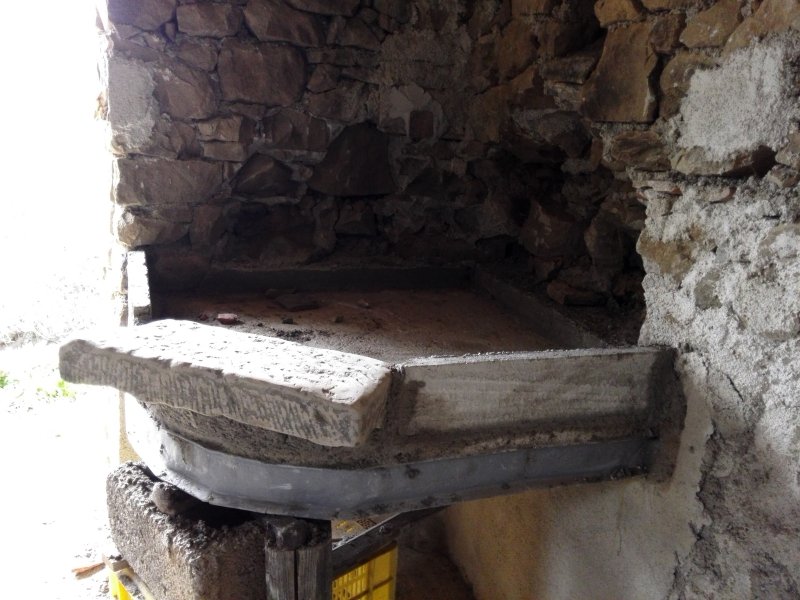 Costruzione piccolo forno a legna Img_2015