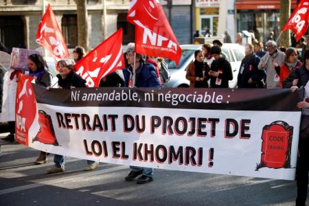 El Khomri dénonce une "logique de blocage" contre la loi Travail Elkhom10