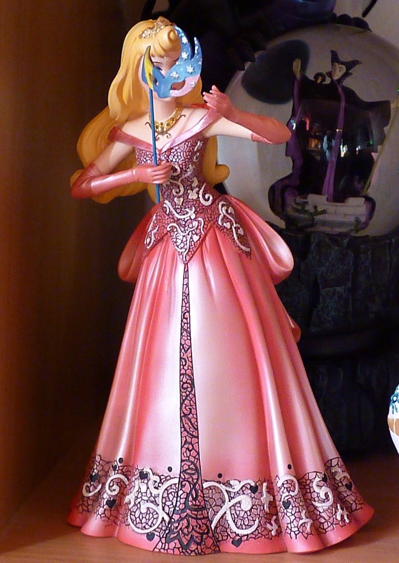 Disney Haute Couture - Enesco (depuis 2013) - Page 11 P1480420