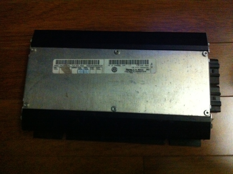 Ampli d'origine 7L0 035 456 A / 12 Channel / AMP T5 Img_6112