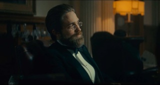 SCREENCAPS FROM THE TRAILER 23710