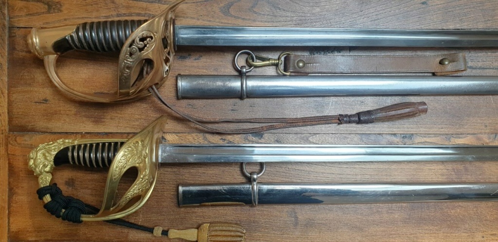 Sabre d'officier de troupe à pied modèle 1923, avec calotte en tête de lion 20220929