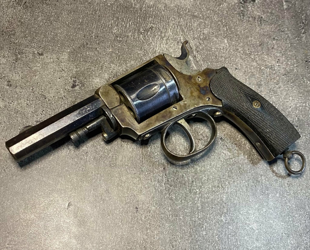 déterminer le calibre d'un revolver de police milanaise 256