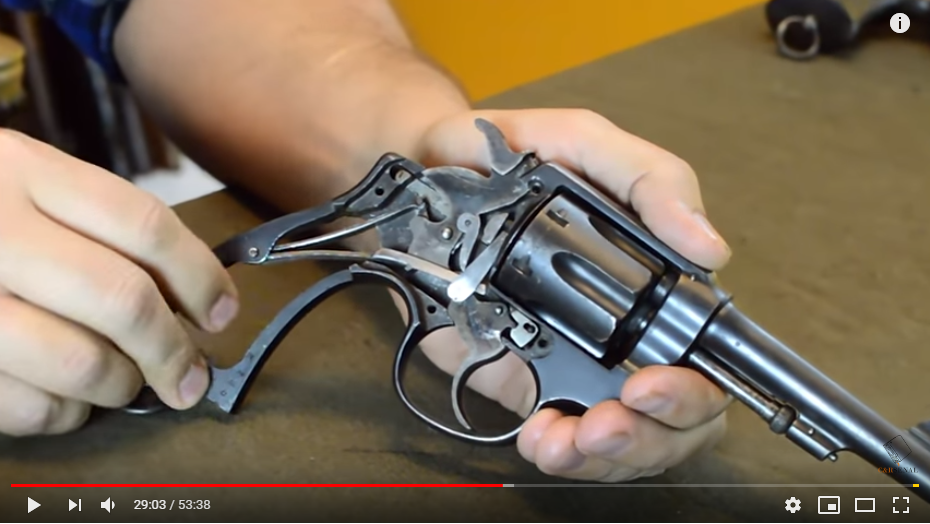 Revolver 8 mm. 1892 Espagnol Firesh12