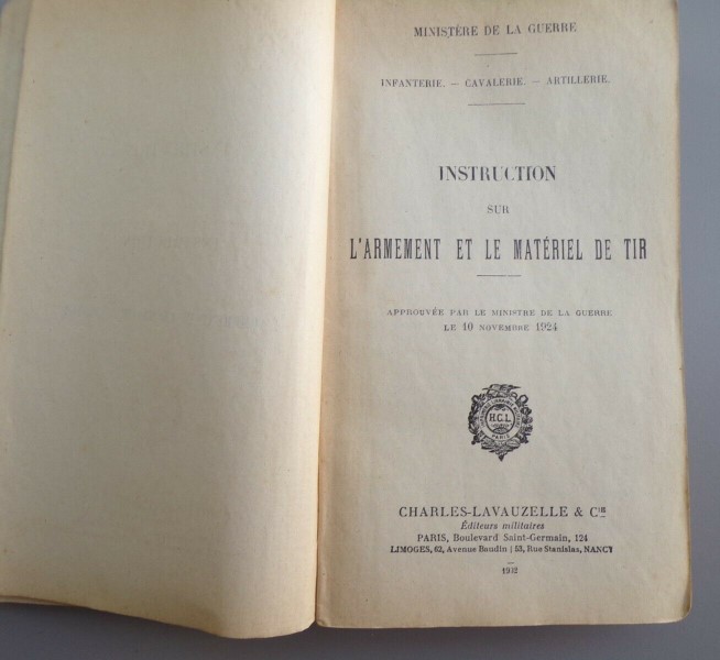 Evolution du site sur les revolvers d'ordonnance Français (1873 1874 1892 ...) S-l16016