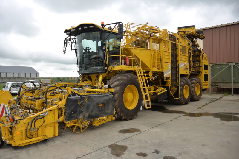 27 - Le Neubourg expo tracteurs et miniatures le 22 Mai 2016 Dsc_0944