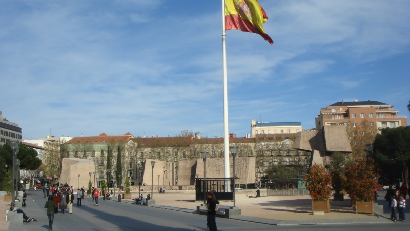 Paseo de Recoletos: un museo de la Hispanidad 02010