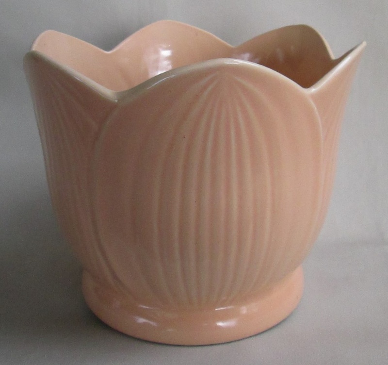 1424 Large Lotus planter 1424_l10