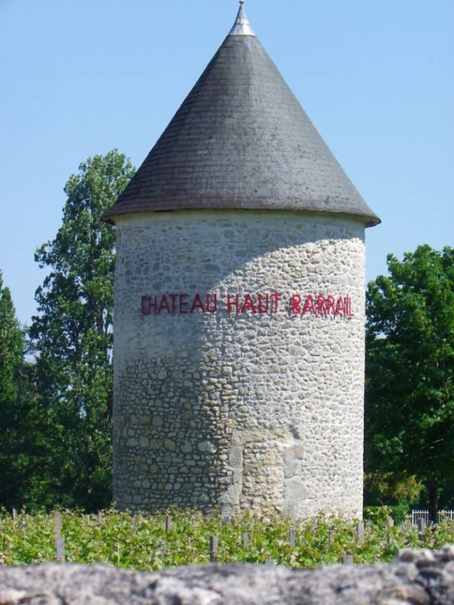 Château Haut Barrail vu par Ghislaine B P 13240110
