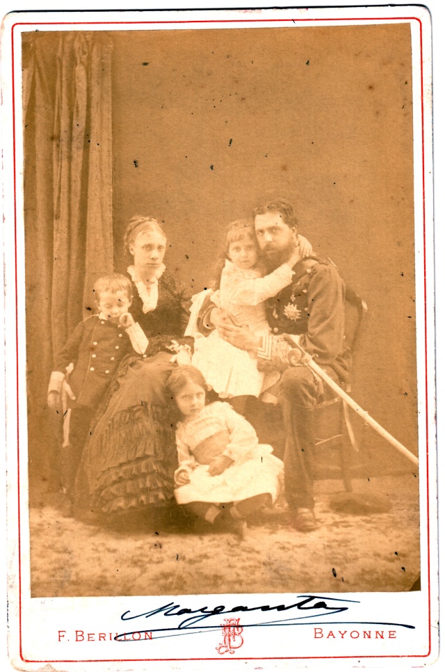 Photographie CHARLES DE BOURBON CARLOS VII ET SA FAMILLE EN 1875 Berill11