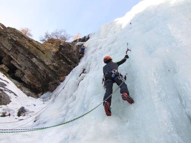 20120124 - COGNE (ITALIA) - PRÁCTICAS EN HIELO 00610