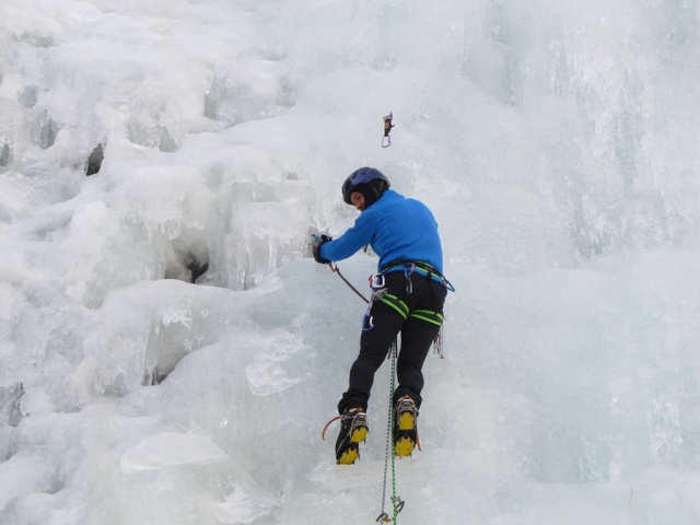 20120124 - COGNE (ITALIA) - PRÁCTICAS EN HIELO 01811