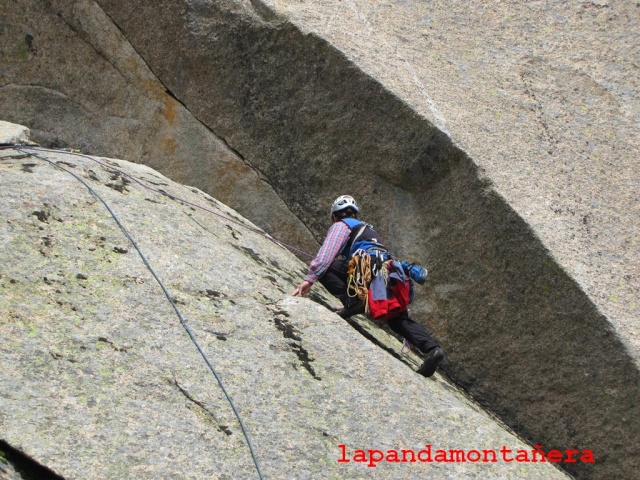 20160326 - LA PEDRIZA - VAMPIROS EN LA ROCA A2+/6a 03910