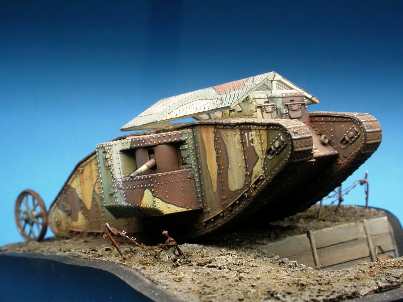 MK1 "Male" British Tank (1/72 Master Box LTD) - Page 2 Dscn6418
