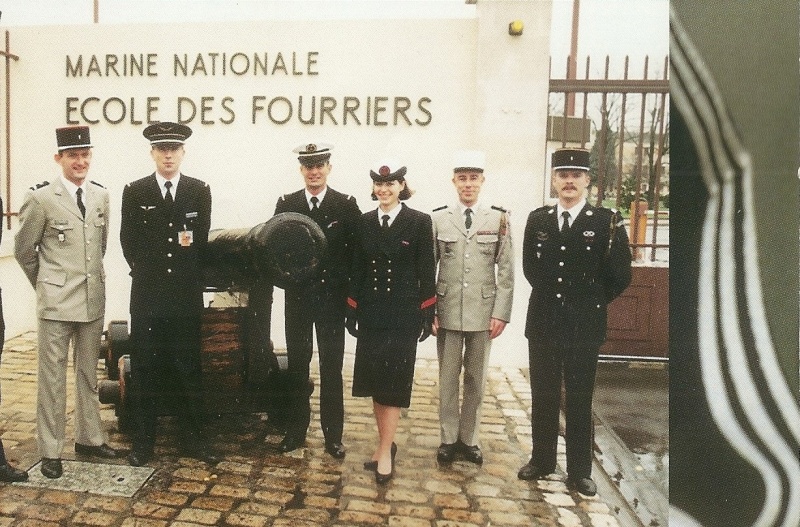 ALBUM PHOTOS DE COURS - ÉCOLE DES FOURRIERS ROCHEFORT - Page 3 Brochu10