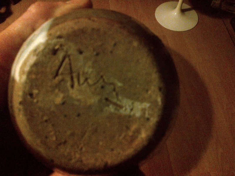 Vase boule signé ??? émaillage à la cendre à identifier Img-2011